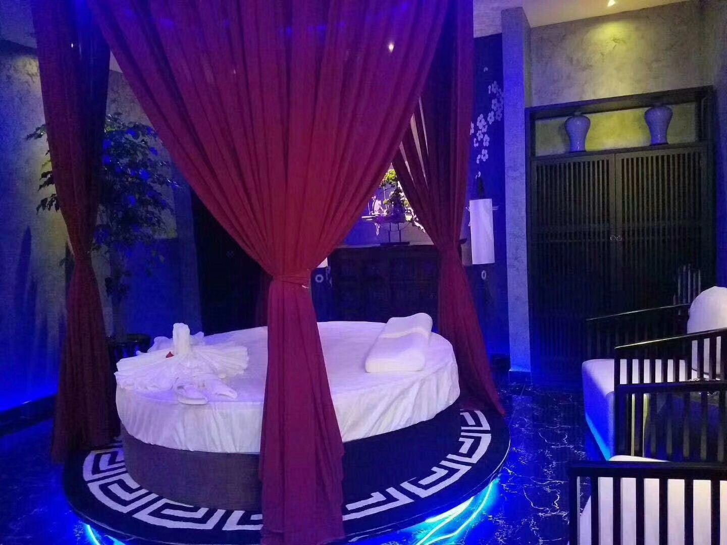 沉浸式体验：呈贡区足疗男士会所，身心焕然一新